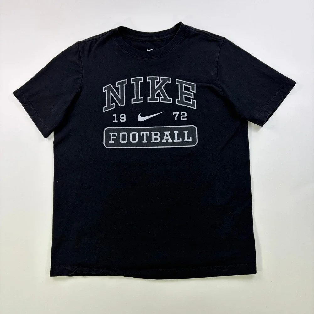 Nike Football Graphic T-Shirt Boys XL Black 1972 Swoosh Logo Short Sleeve Tee